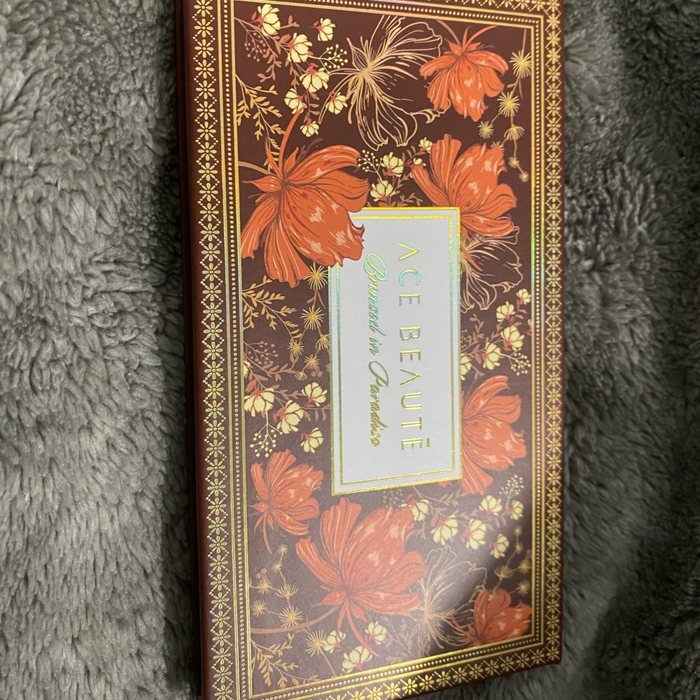 Bronzed palette